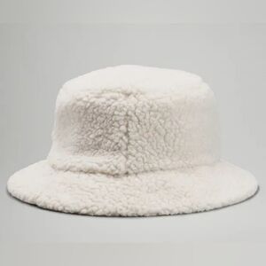 Lululemon Textured Fleece Bucket Hat.